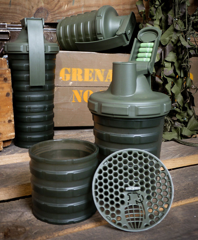 https://www.supplementscanada.com/media/grenade-shaker-cup-green-yellow-info2.jpg